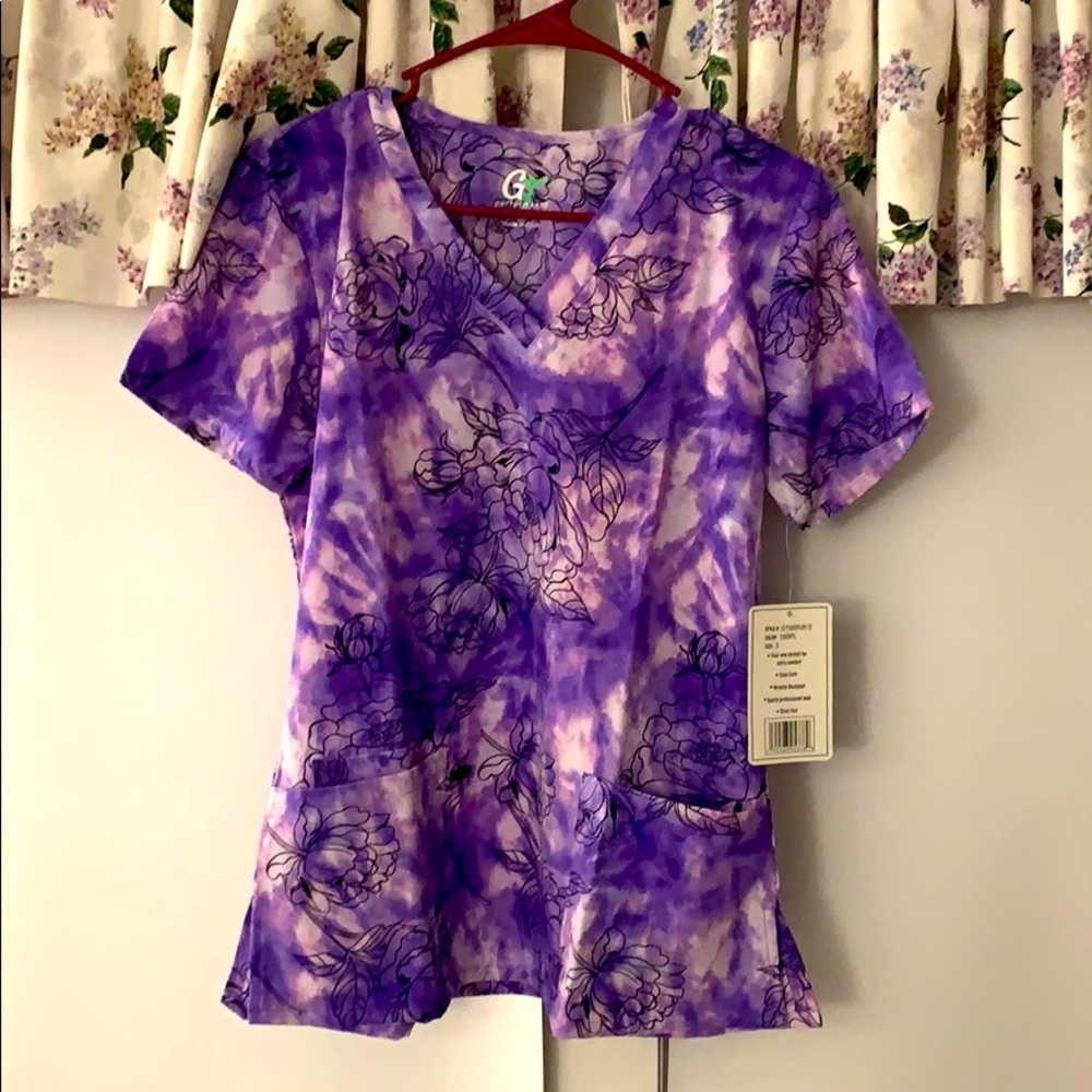 Nursing scrub top uniform
